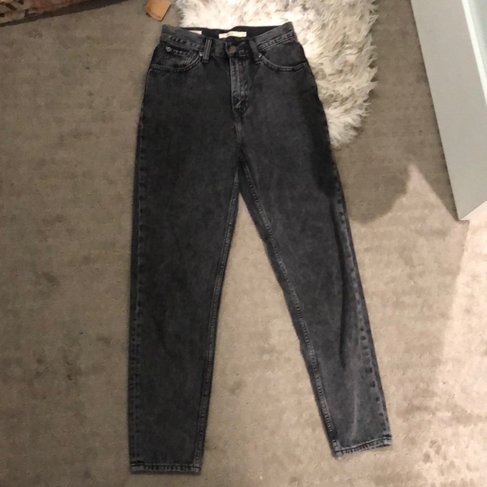 Levi’s Mom jeans